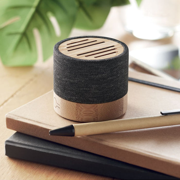 Yerry Bamboo RPET wireless speaker (1)