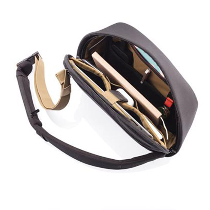 Crossbody sling bag in Recycled material (6)