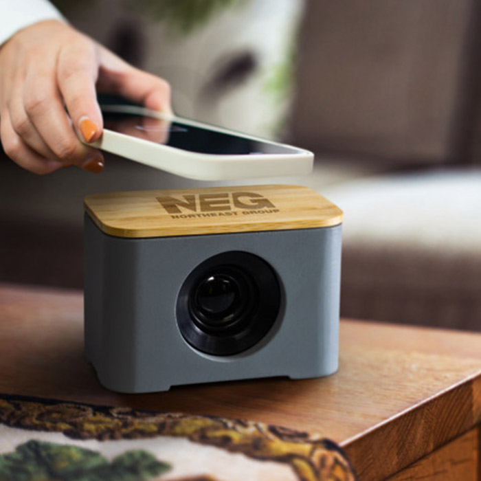 Arfan Bamboo 5W wireless charger & 5.0 BT speaker (1)