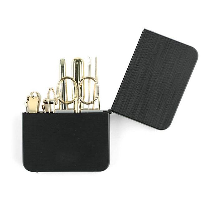 Klippar Premium grooming manicure kit. Gold plated (2)