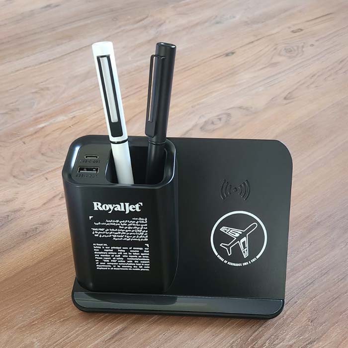 Wilcon Pen holder with wireless charger. Light up logo (5)