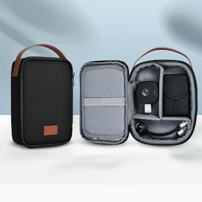 Ulariz Minimalist travel pouch with leather handle. (11)