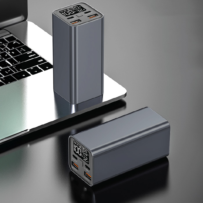 Varys 18,000 mAh fast charging power bank for laptop. (4)