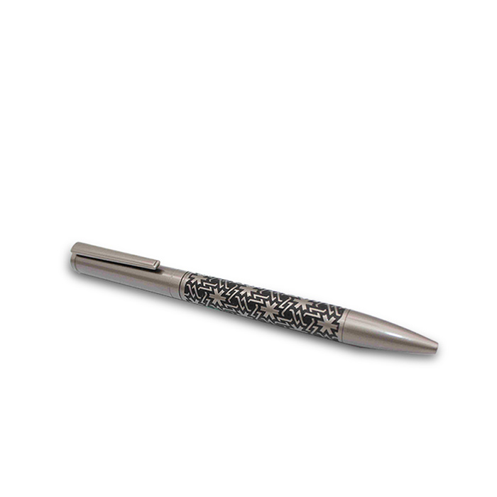 Eklept Luxury pen with a brass wrist stand. VIP (3)