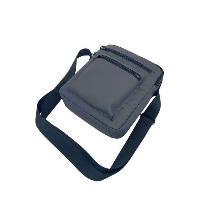 Karada Cross body messenger travel bag. (2)