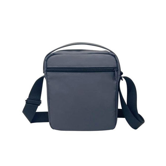 Karada Cross body messenger travel bag. (3)