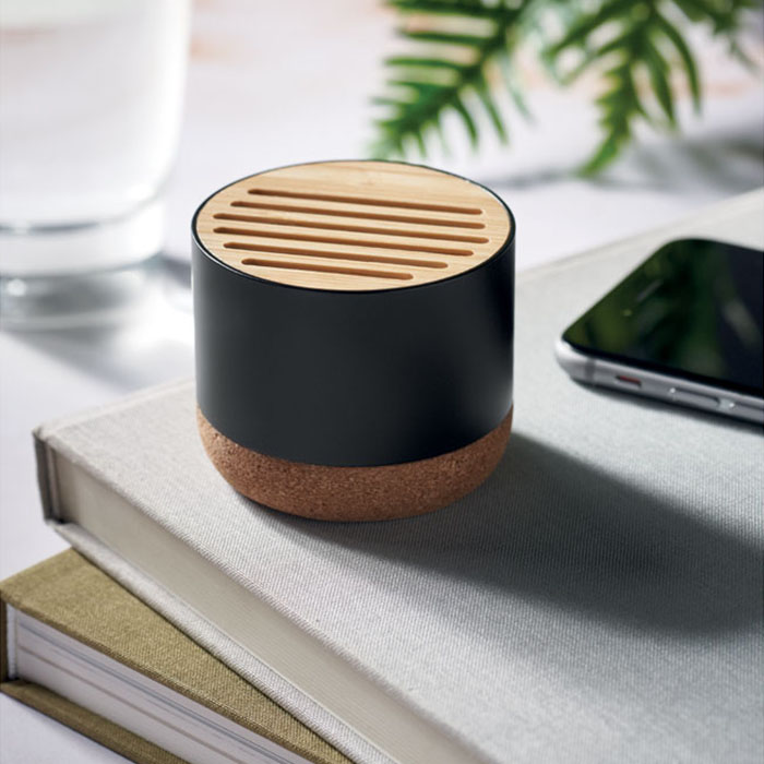 Noora Recycled aluminium and cork speaker. 3W (2)