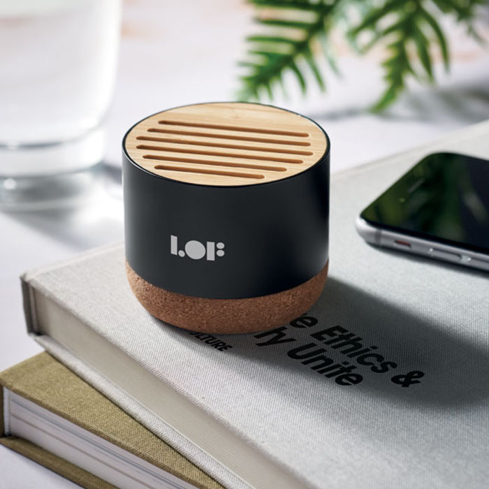 Noora Recycled aluminium and cork speaker. 3W (6)