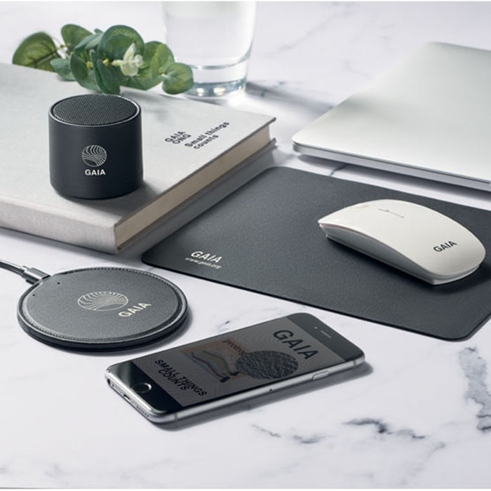 Schwarz Recycled Polyester & PU wireless speaker (8)