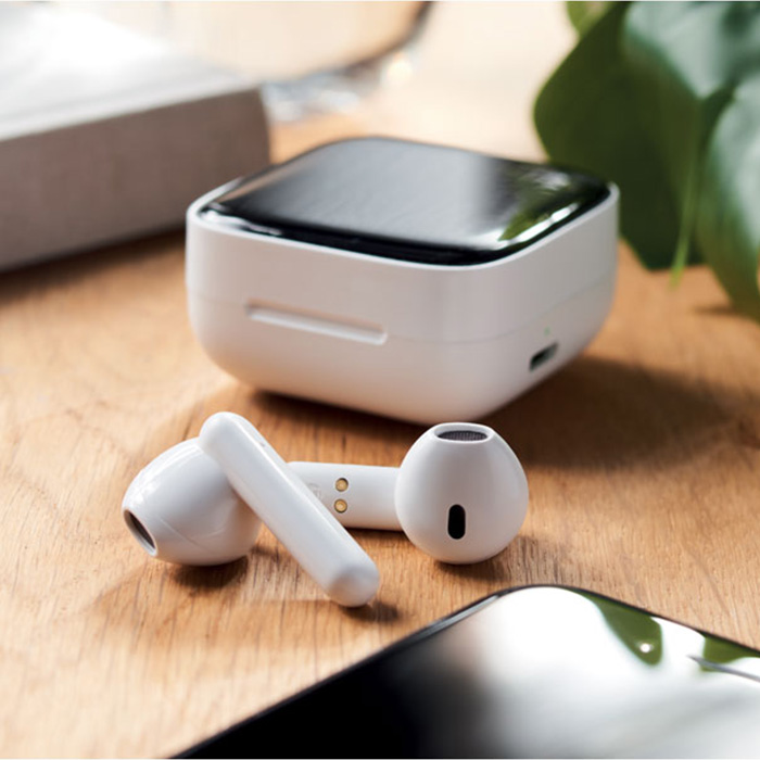 Sonne Eco friendly TWS earbuds with solar charger (2)