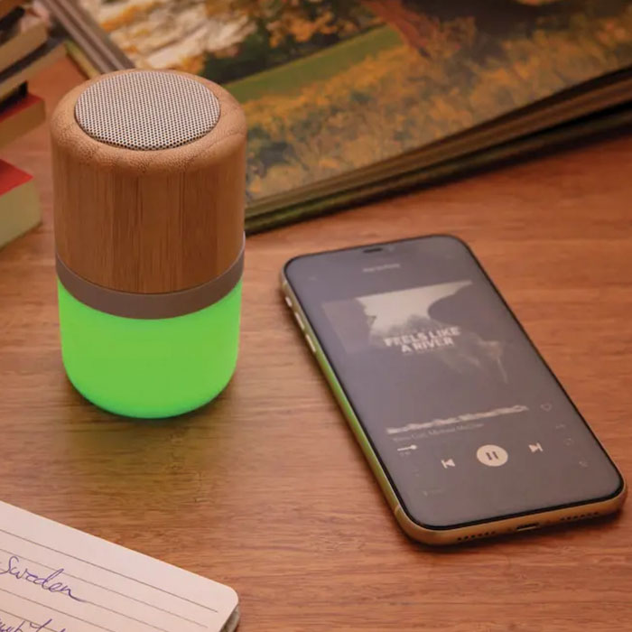 Equitix 5.0 Bluetooth speaker with lamp in bamboo (7)