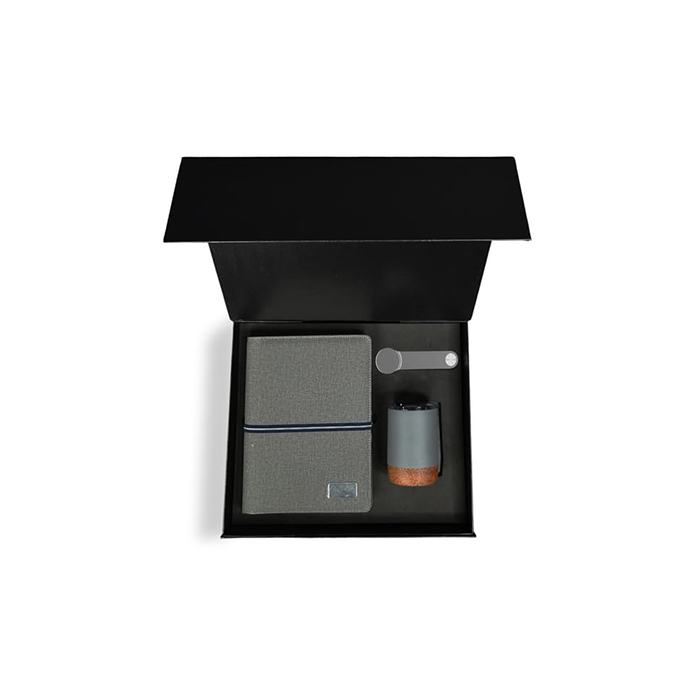 Gift Set 5 Gift set includes organizer, phone mount, mug (6)