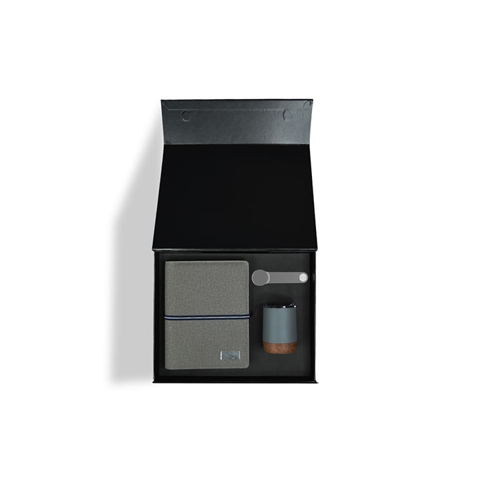 Gift Set 5 Gift set includes organizer, phone mount, mug (7)