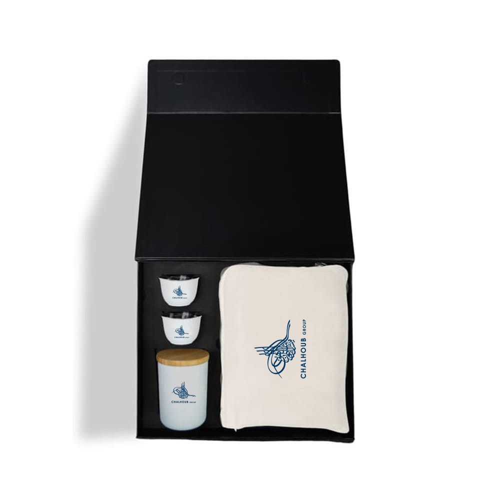 Gift Set 7 Gift set oud candle, khawa cups, prayer mat (6)