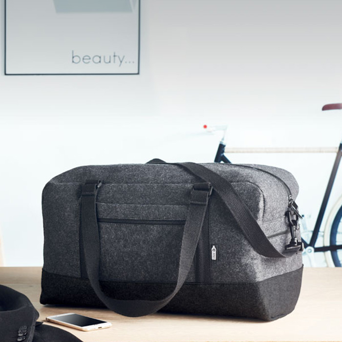 Trekker RPET felt weekend bag (2)