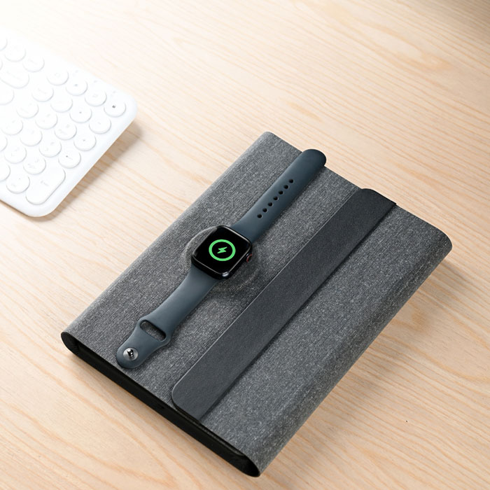 kevin Recycled 3-In-1 magsafe charging (5)