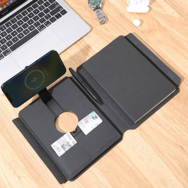 Jackie 15W Mag-Wireless Charger, 10,000mAh power bank, 32GB built-in USB drive & 64-sheet notebook (9)