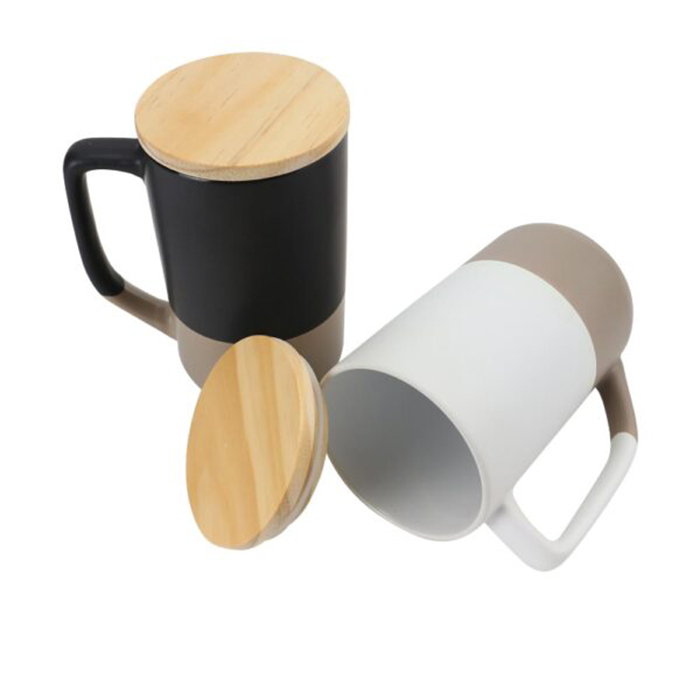 Jenner Two-toned ceramic mug with clay bottom, bamboo lid (3)