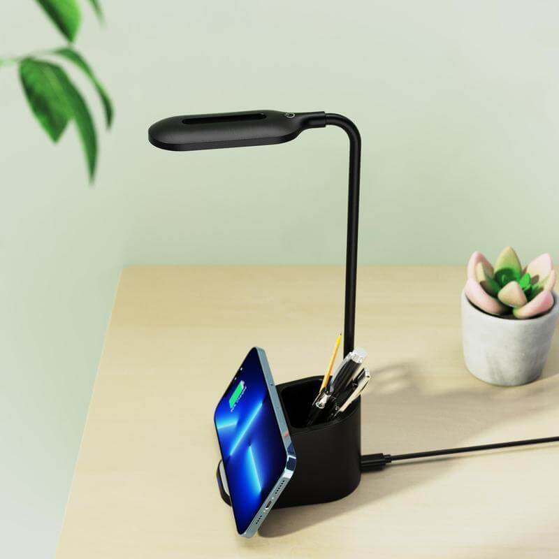Luka 3-In-1 desk lamp, 15W Wireless Charger & Pen Holder (4)