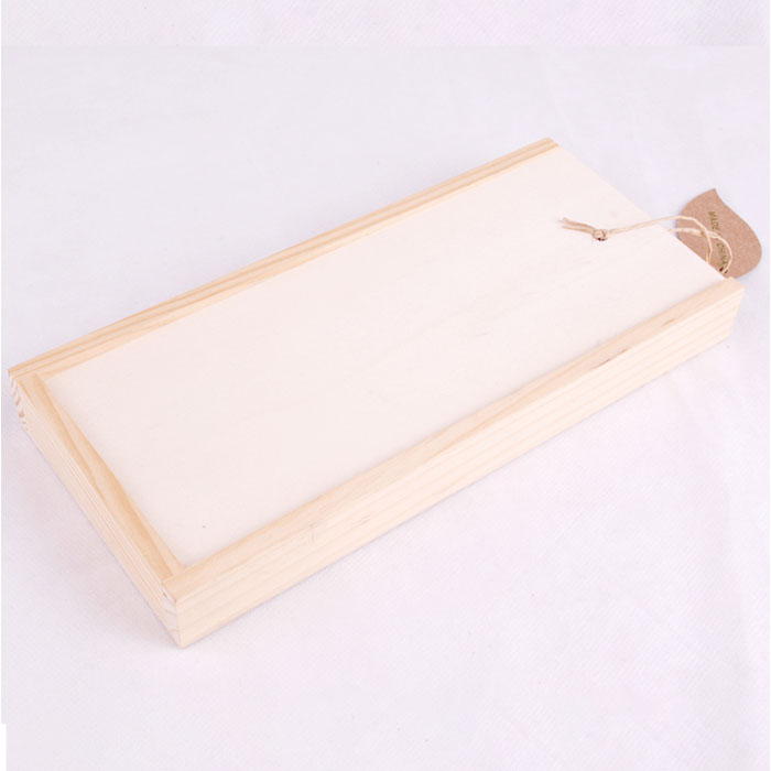 Nikola 24 coloured pencils + sharpener & eraser (3)