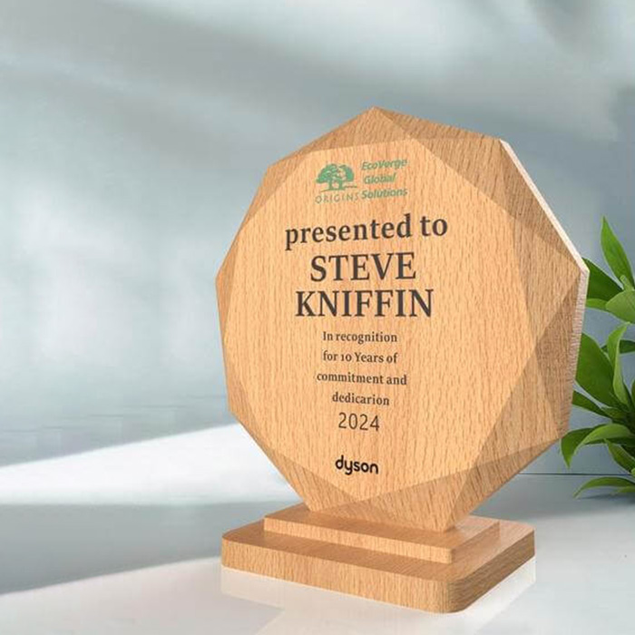 Prestige Recycled beech wood trophy (3)