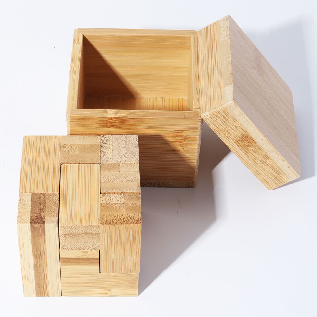 Downey Wooden cube puzzle (3)