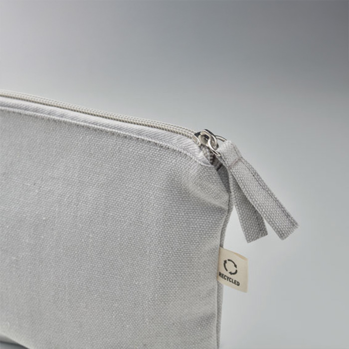 Cage Recycled cosmetic bag (4)