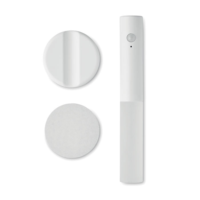 Carrey Rechargeable and sensor light (3)