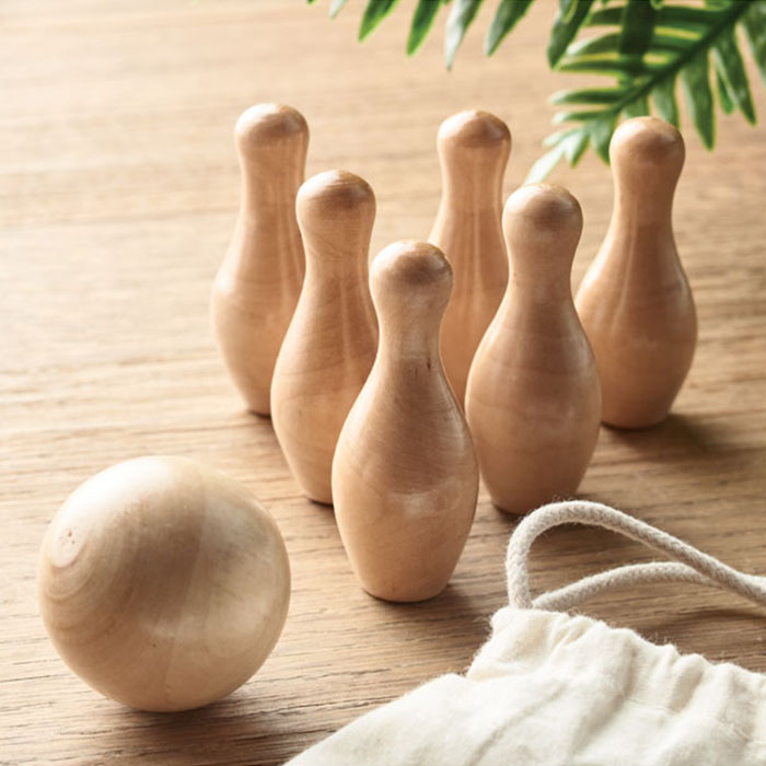 Zuri Mini pine wood bowling set. (2)