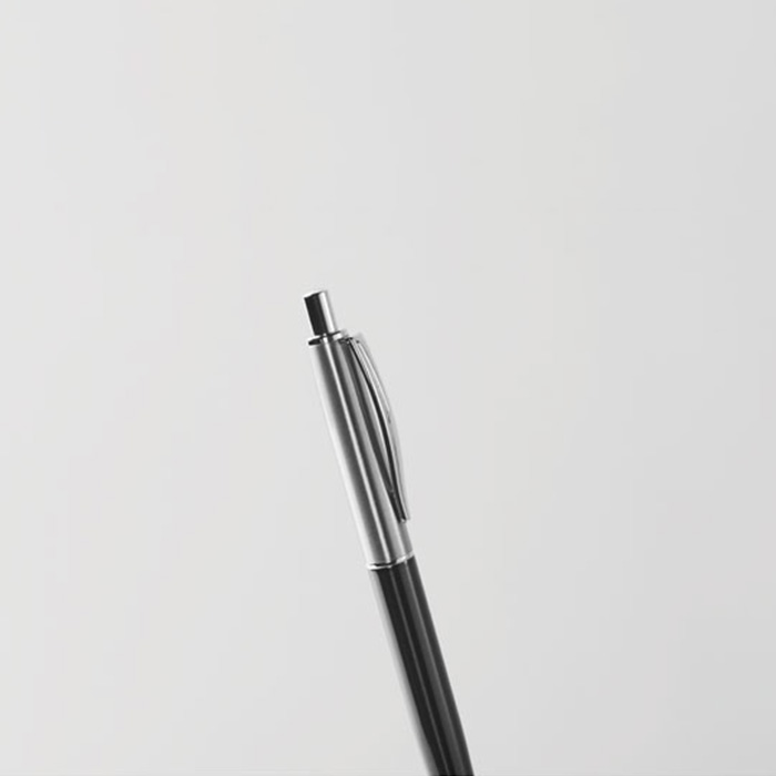 Elle Push button pen in box. (2)