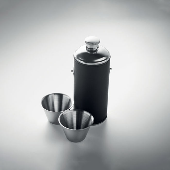Walsh Hip flask with shot cups (3)