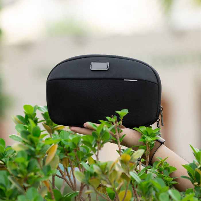 Cecil Compact travel pouch (1)