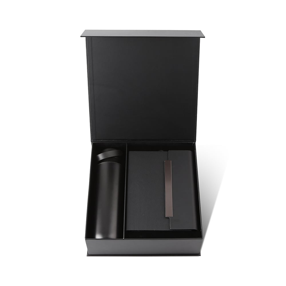 Gift Set 43 Onboarding gift pack for employees (2)