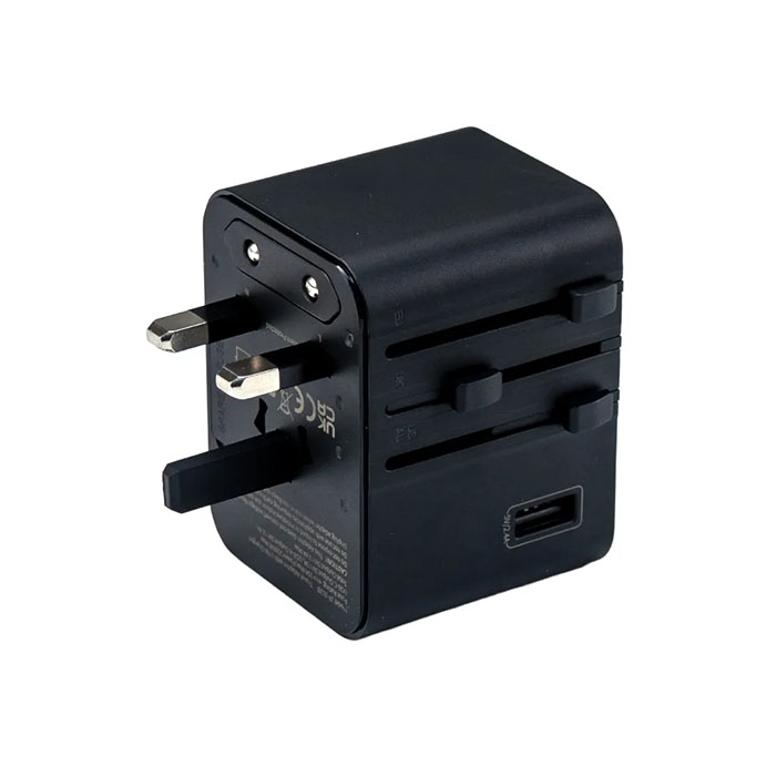 Aerion 2 Type C+2USB+AC port travel adapter (5)