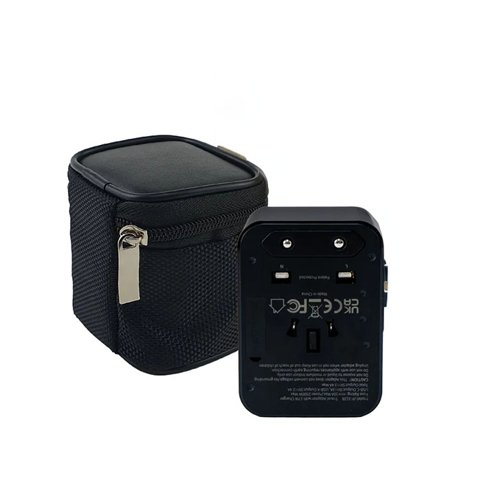 Aerion 2 Type C+2USB+AC port travel adapter (6)