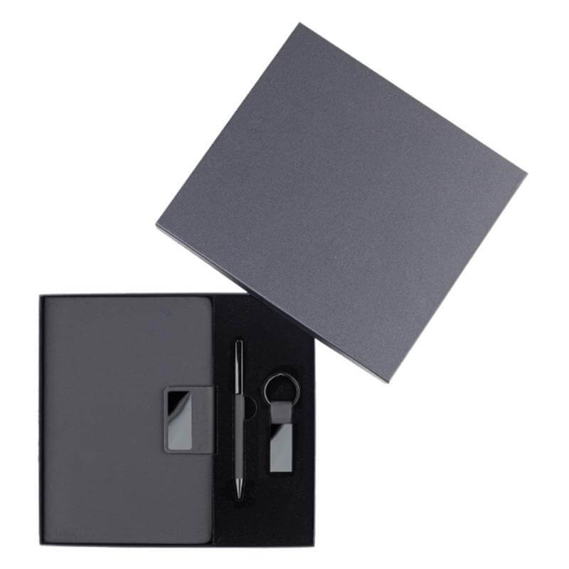 Gift Set 49 3-piece gift set. (2)